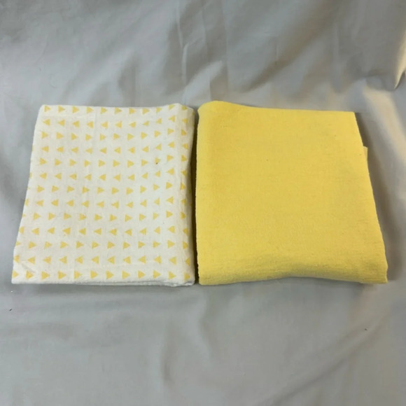 Pair of 100% cotton baby receiving blankets - Picture 1 of 1